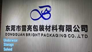 tas ritsleting untuk pakaian dalam