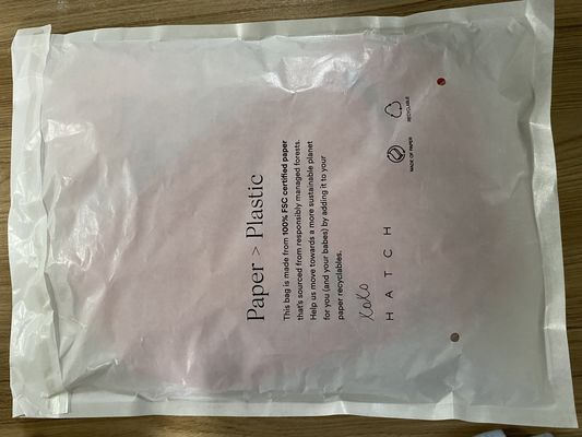 Tas kertas biodegradable berkelanjutan khusus untuk kemasan ritel